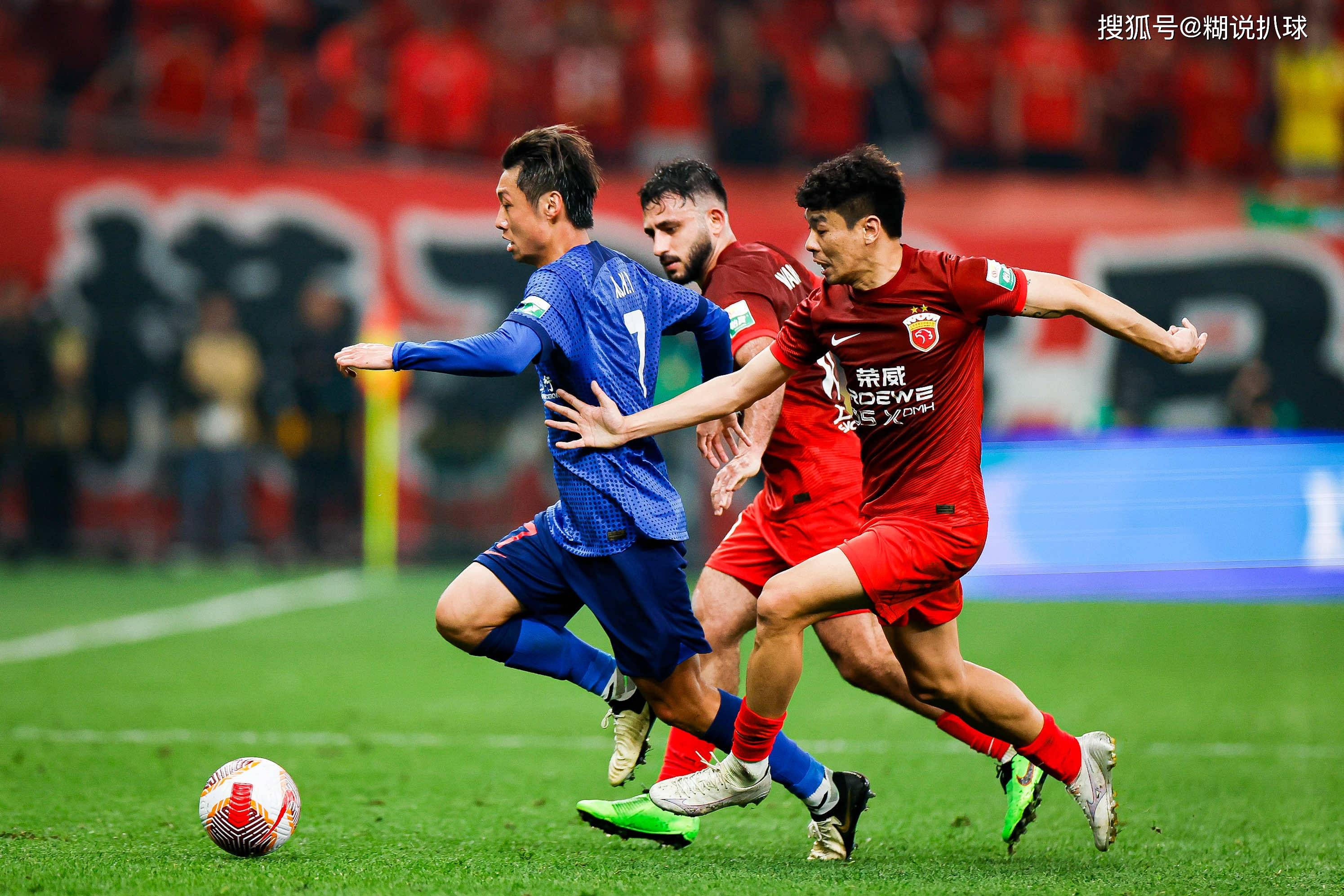 排在队内前 排在队内前